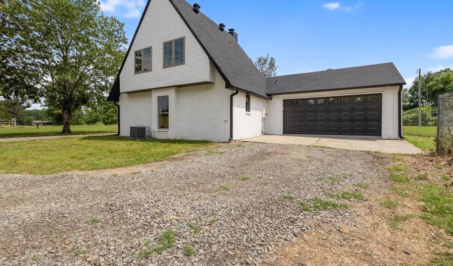 162 Oak Grove Rd, Austin, AR 72007 - 3 Beds, 3 Bath