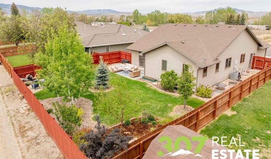 2832 Kent Ave, Cody, WY 82414 - 6 Beds, 3 Bath