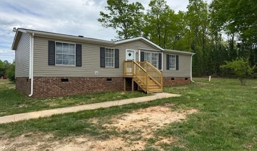 3112 Red House Rd, Appomattox, VA 24522 - 3 Beds, 2 Bath