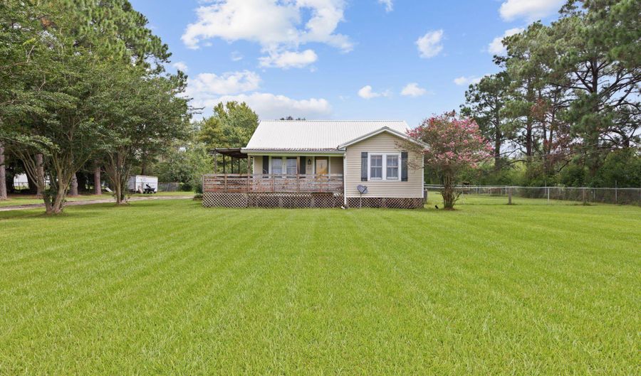 3308 Dutil Rd, Abbeville, LA 70510 - 3 Beds, 2 Bath