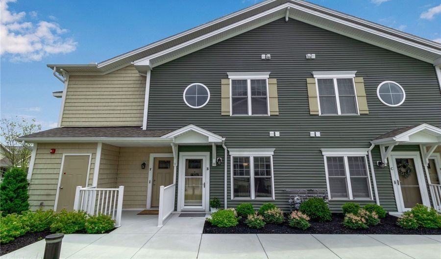 295 Northill Dr B, Amherst, NY 14221 - 2 Beds, 2 Bath