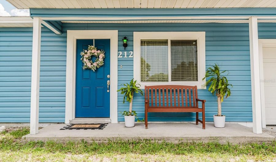 212 SUMMERSET Dr, Apopka, FL 32712 - 3 Beds, 2 Bath