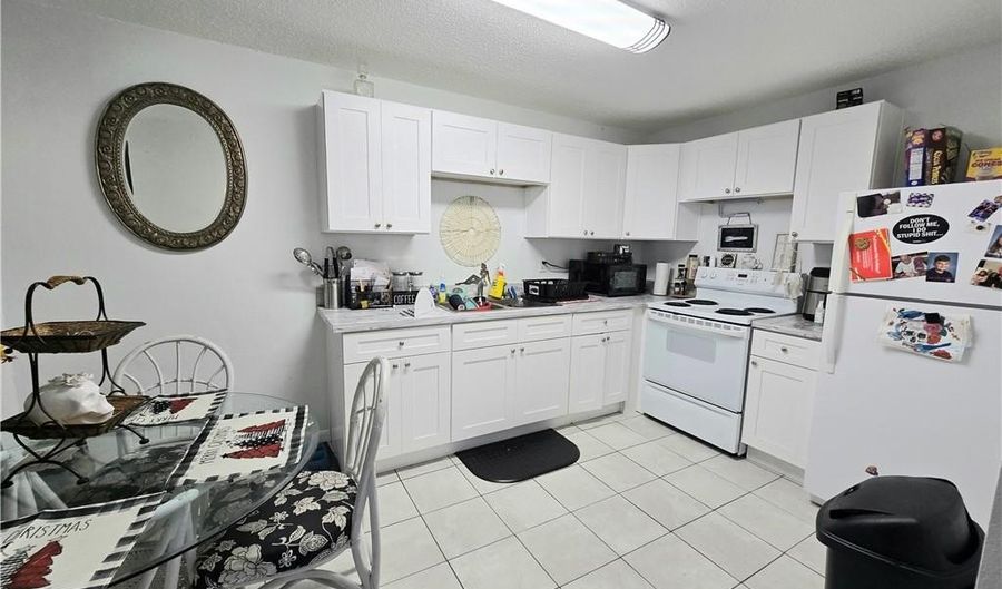 125 Clayton Rd A, Auburndale, FL 33823 - 2 Beds, 2 Bath