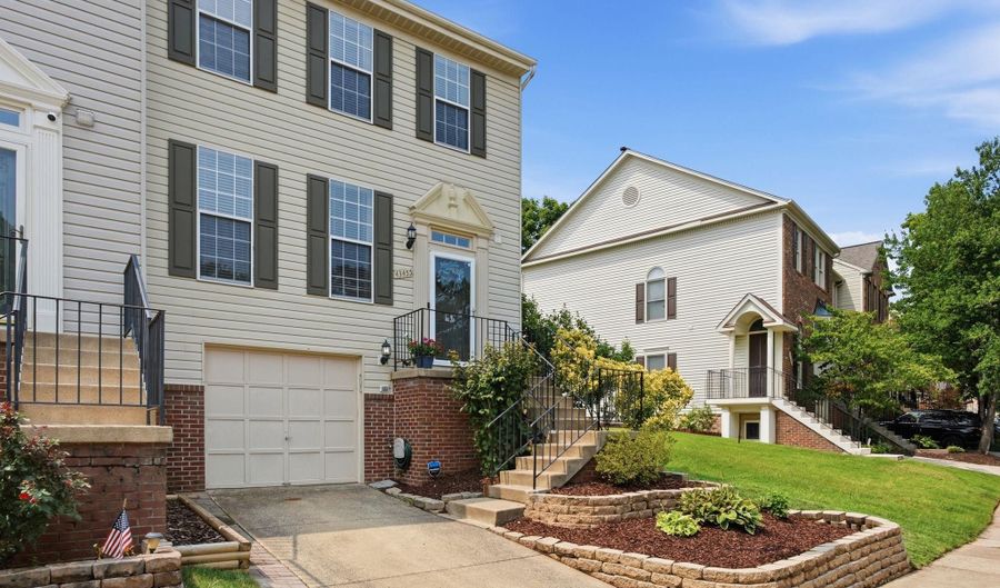 43455 POSTRAIL Sq, Ashburn, VA 20147 - 3 Beds, 3 Bath