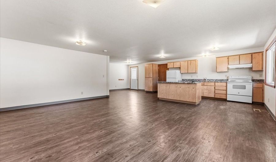22010 S LESLIE Ave, Beavercreek, OR 97004 - 4 Beds, 2 Bath