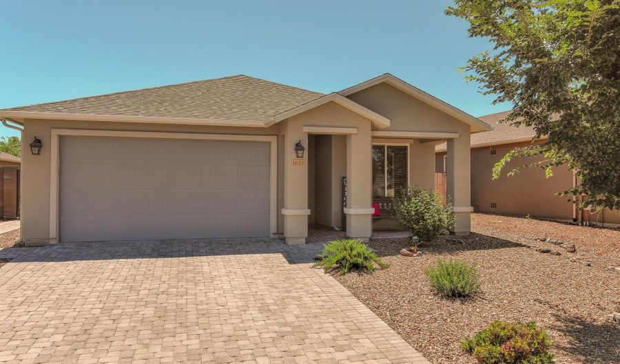 1651 Stratford Pl, Chino Valley, AZ 86323 - 3 Beds, 2 Bath