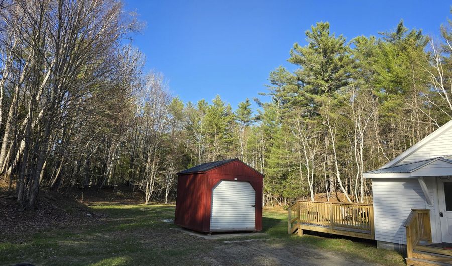 341 E Andover Rd, Andover, ME 04226 - 3 Beds, 2 Bath