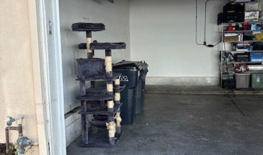 30553 Canwood, Agoura Hills, CA 91301 - 3 Beds, 2 Bath