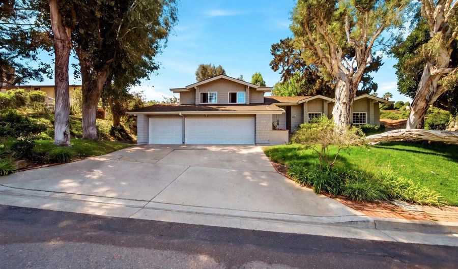 425 Loma Larga, Solana Beach, CA 92075 - 4 Beds, 4 Bath