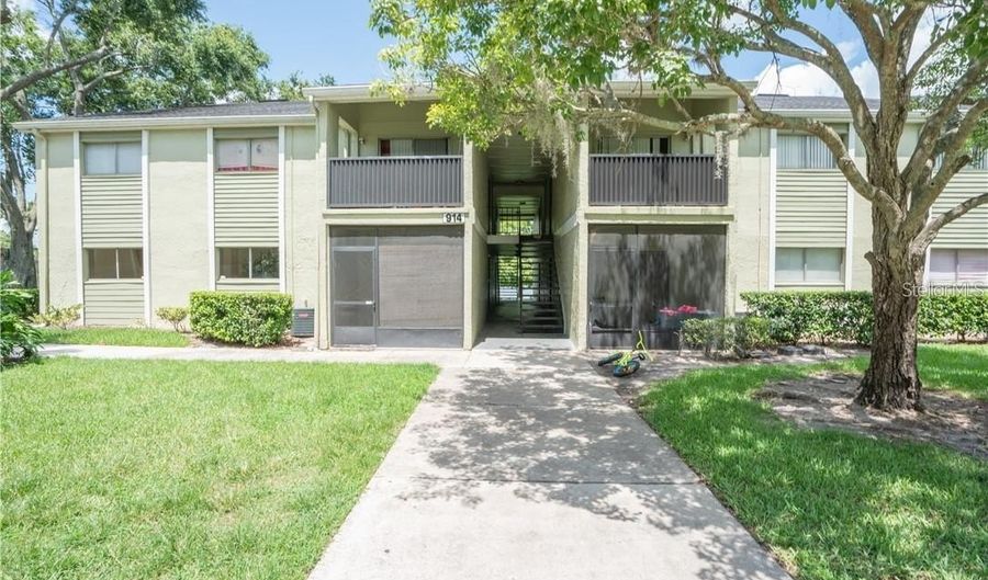 914 LAKE DESTINY Rd A, Altamonte Springs, FL 32714 - 3 Beds, 2 Bath