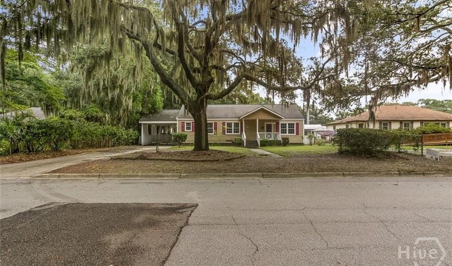 1948 Cokesbury Dr, Savannah, GA 31406 - 3 Beds, 2 Bath