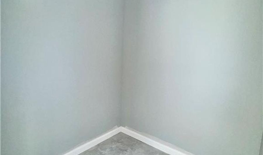364 Oak St, Austin, IN 47102 - 3 Beds, 2 Bath