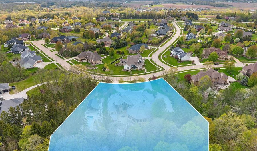 6830 N PURDY Pkwy, Appleton, WI 54913 - 5 Beds, 7 Bath