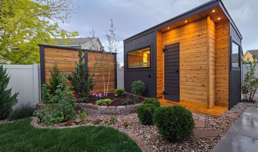 2125 Moon Shadow Dr, Caldwell, ID 83607 - 5 Beds, 3 Bath