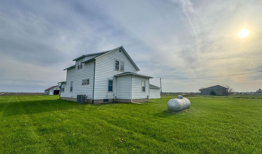 11936 150th St, Aredale, IA 50605 - 2 Beds, 2 Bath