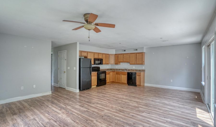 203 HAMILTON St, Delaware City, DE 19706 - 3 Beds, 2 Bath