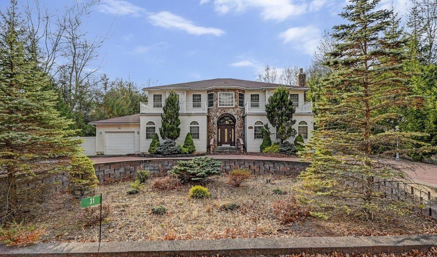 31 Vista Dr, Albrightsville, PA 18210 - 5 Beds, 5 Bath