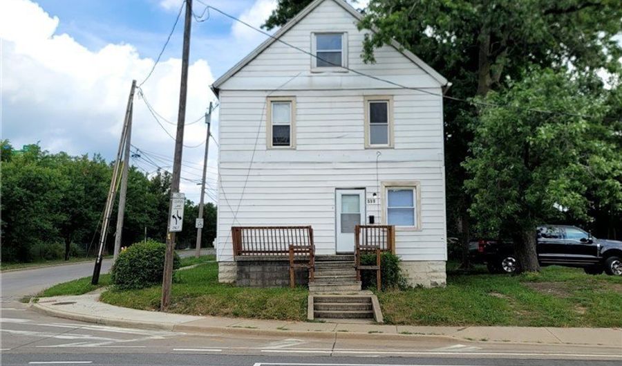 559 E Exchange E, Akron, OH 44306 - 5 Beds, 2 Bath