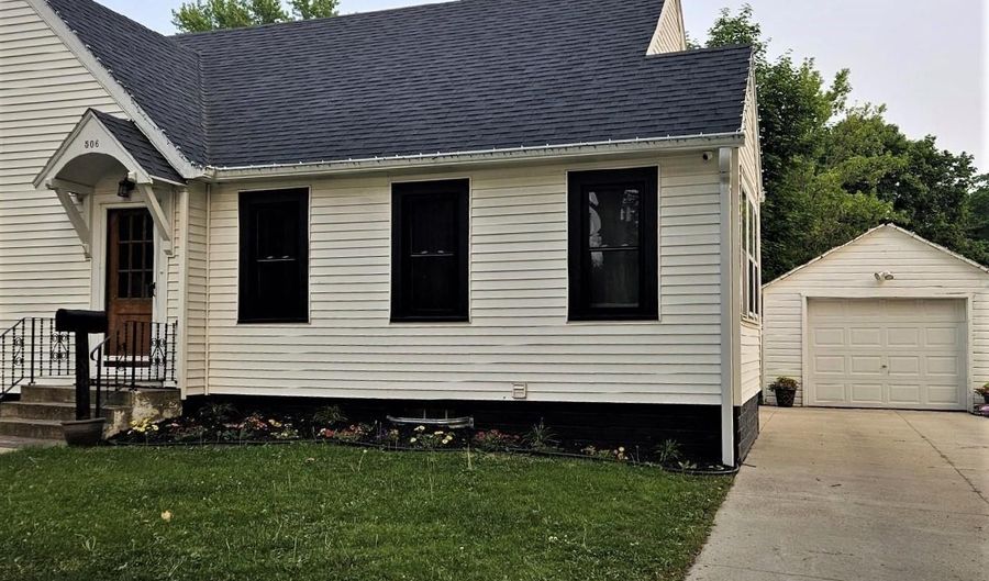 506 E Lucas St, Algona, IA 50511 - 3 Beds, 1 Bath