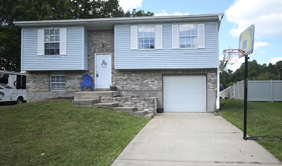 42 Ridgewood Dr, Alexandria, KY 41001 - 3 Beds, 2 Bath