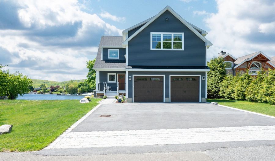 21 Lakeview Rd, Brookfield, CT 06804 - 2 Beds, 4 Bath