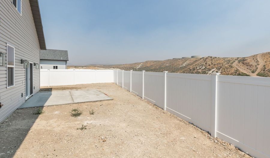 2612 Platinum Dr, Elko, NV 89801 - 5 Beds, 3 Bath