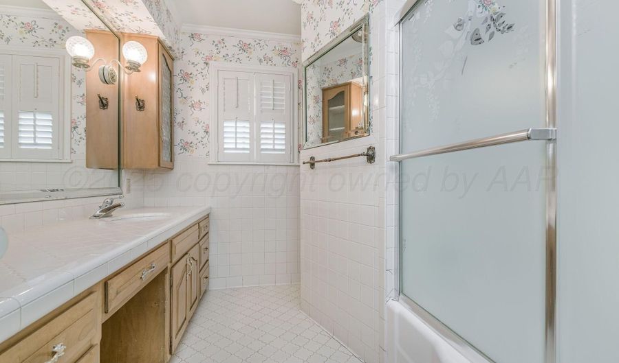 6501 DREYFUSS Rd, Amarillo, TX 79106 - 4 Beds, 3 Bath