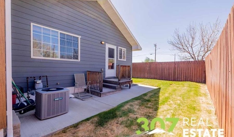 1643 Stella Ct, Cody, WY 82414 - 3 Beds, 2 Bath