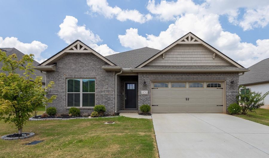 14741 Greenleaf Dr, Athens, AL 35613 - 4 Beds, 2 Bath