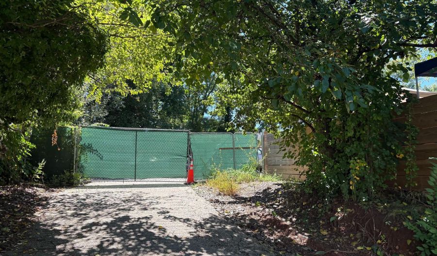 5623 ANNAPOLIS Rd, Bladensburg, MD 20710 - 0 Beds, 0 Bath