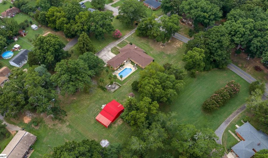 3211 New Pond Rd, Anderson, SC 29626 - 4 Beds, 4 Bath