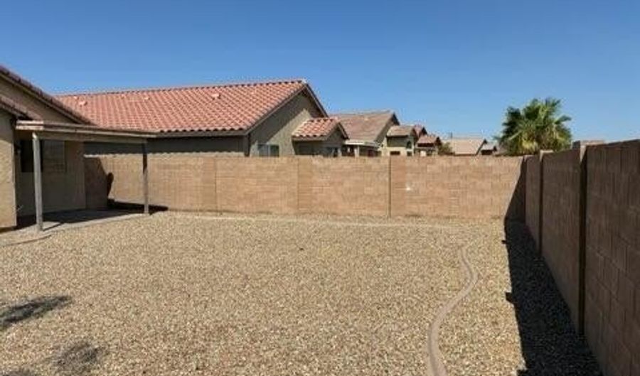 25805 W KENDALL St, Buckeye, AZ 85326 - 3 Beds, 2 Bath
