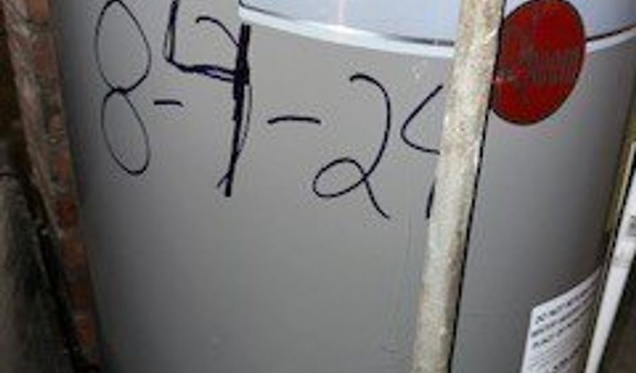 564 Euclid Ave, Akron, OH 44307 - 3 Beds, 2 Bath