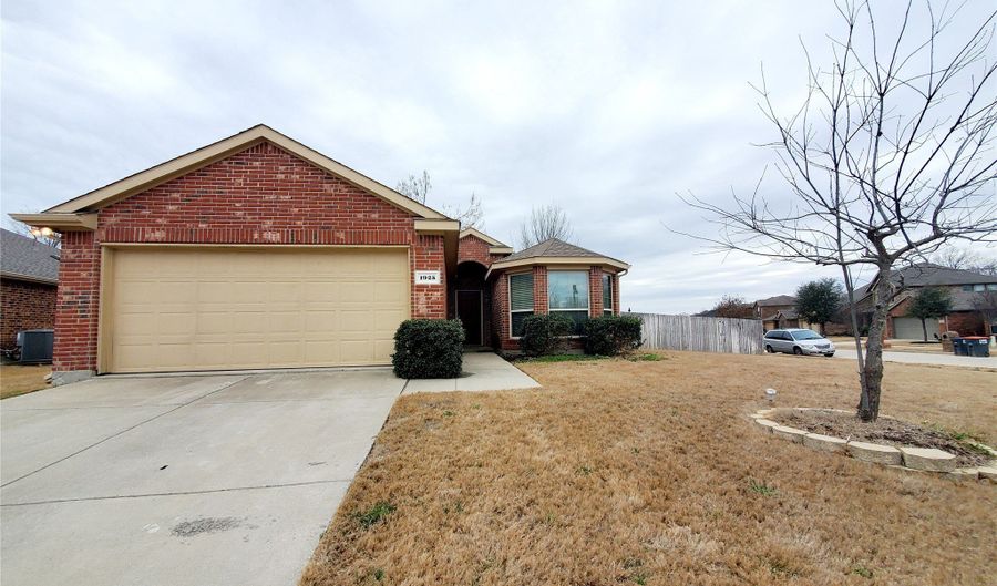 1925 Carol Ln, Anna, TX 75409 - 4 Beds, 2 Bath