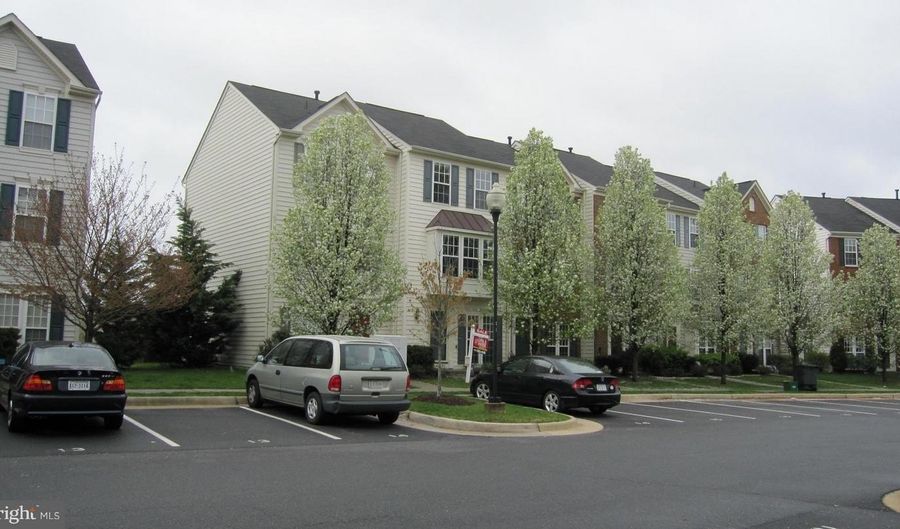 44487 POTTER Ter, Ashburn, VA 20147 - 3 Beds, 4 Bath