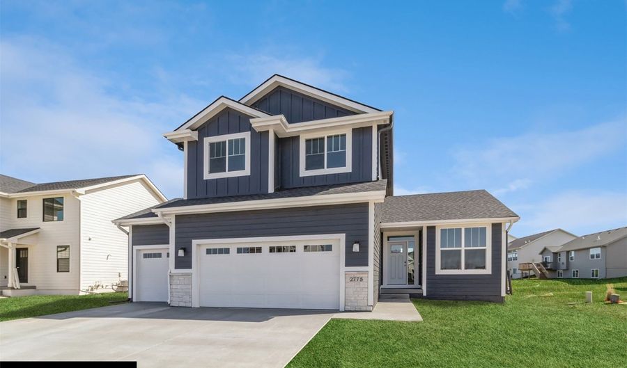 3515 NW 27th St, Ankeny, IA 50023 - 3 Beds, 3 Bath