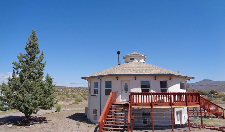 18 El Pato Rd, Caballo, NM 87942 - 3 Beds, 3 Bath