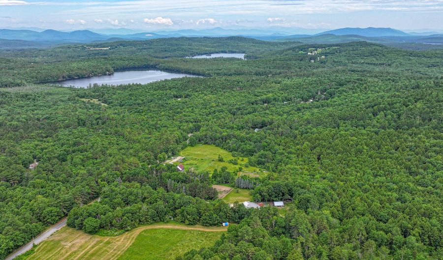 34 Cricket Ln, Sebago, ME 04029 - 2 Beds, 1 Bath