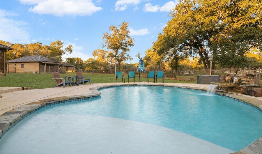584 Arbor Vw, Adkins, TX 78101 - 4 Beds, 3 Bath
