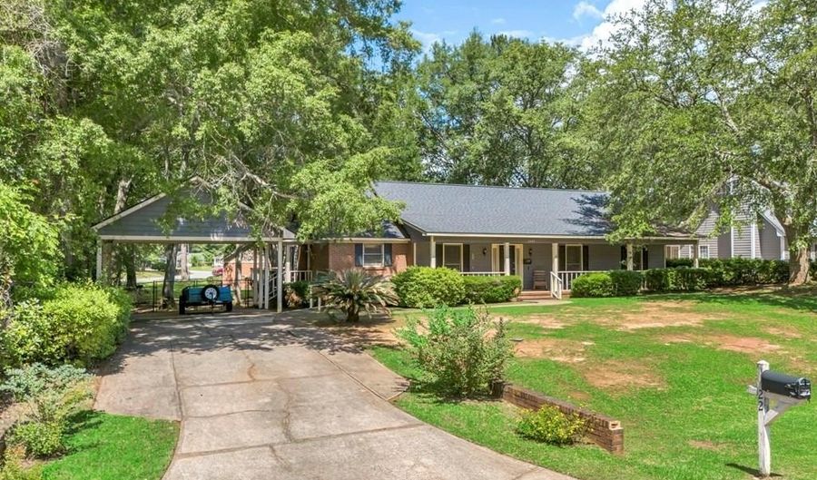 2205 Vineyard Ct, Albany, GA 31721 - 3 Beds, 2 Bath