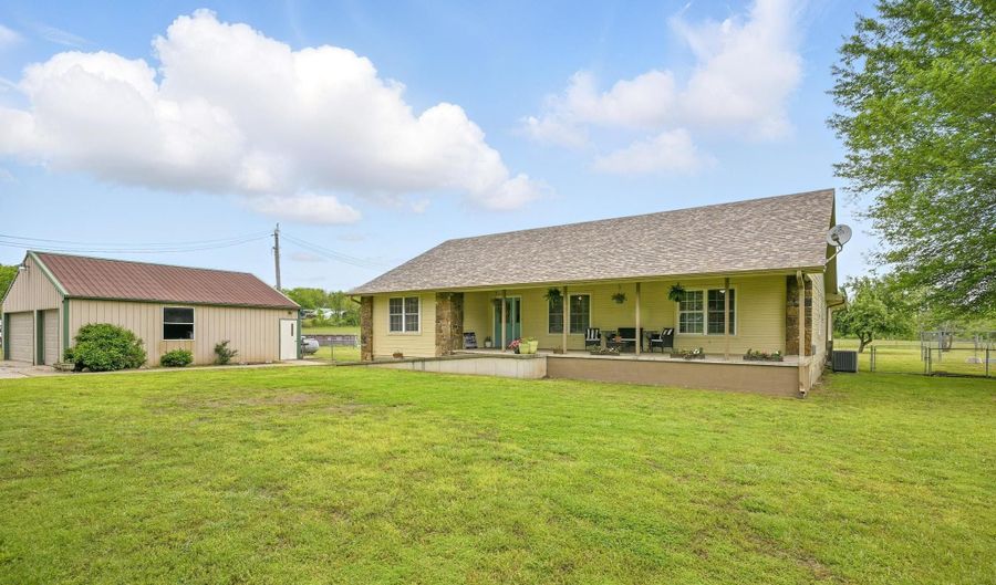 91 Kay Ln, Anderson, MO 64831 - 4 Beds, 3 Bath
