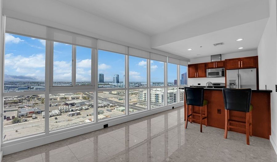 4575 Dean Martin Dr 1410, Las Vegas, NV 89103 - 1 Beds, 2 Bath