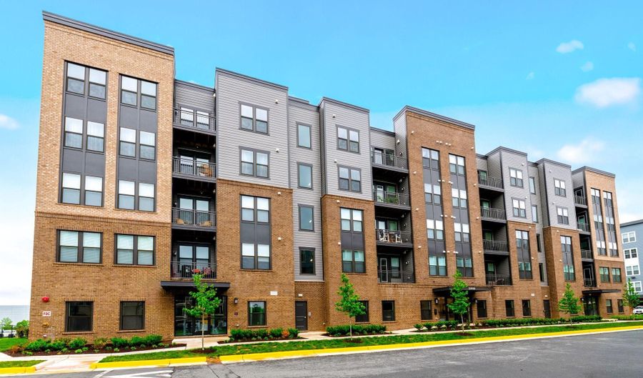 21950 GARGANEY Ter, Ashburn, VA 20147 - 2 Beds, 2 Bath