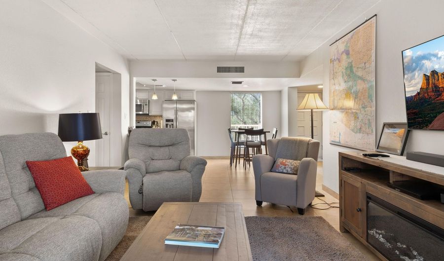 7402 E CAREFREE Dr 310, Carefree, AZ 85377 - 2 Beds, 2 Bath