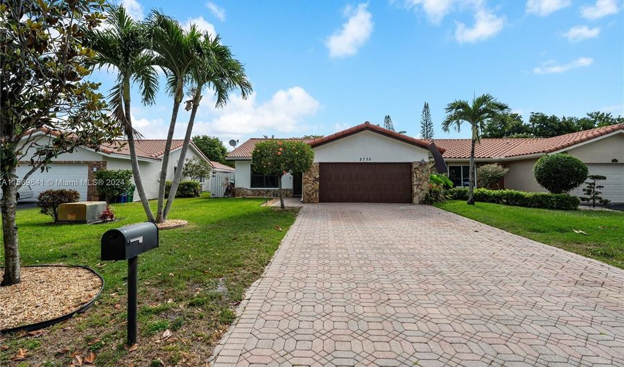 2735 NW 92nd Ave, Coral Springs, FL 33065 - 3 Beds, 2 Bath