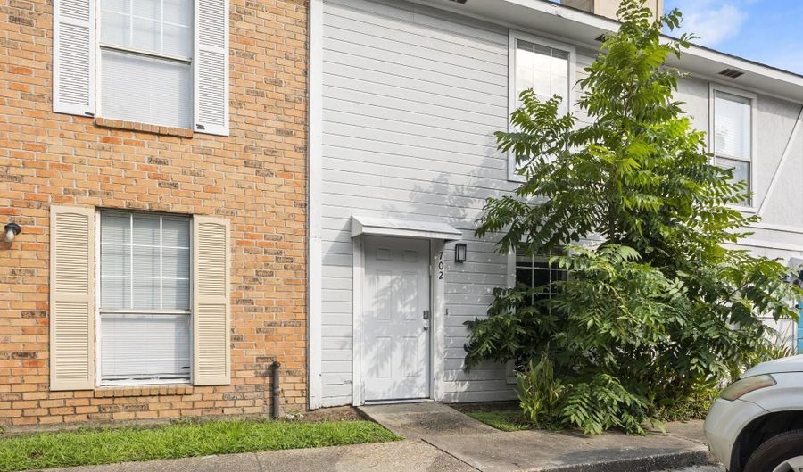 8091 Bayou Fountain Ave #702, Baton Rouge, LA 70820 - 2 Beds, 3 Bath