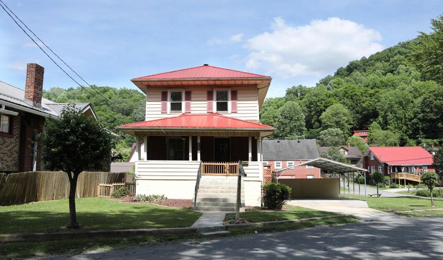 409 Wise St, Appalachia, VA 24216 - 4 Beds, 2 Bath