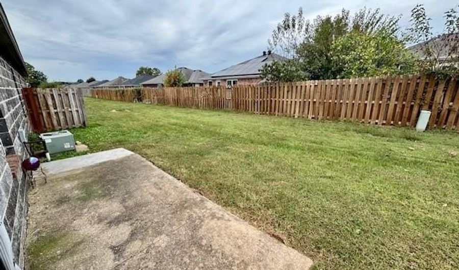 3500 SW Landau Ct 1, Bentonville, AR 72712 - 2 Beds, 1 Bath