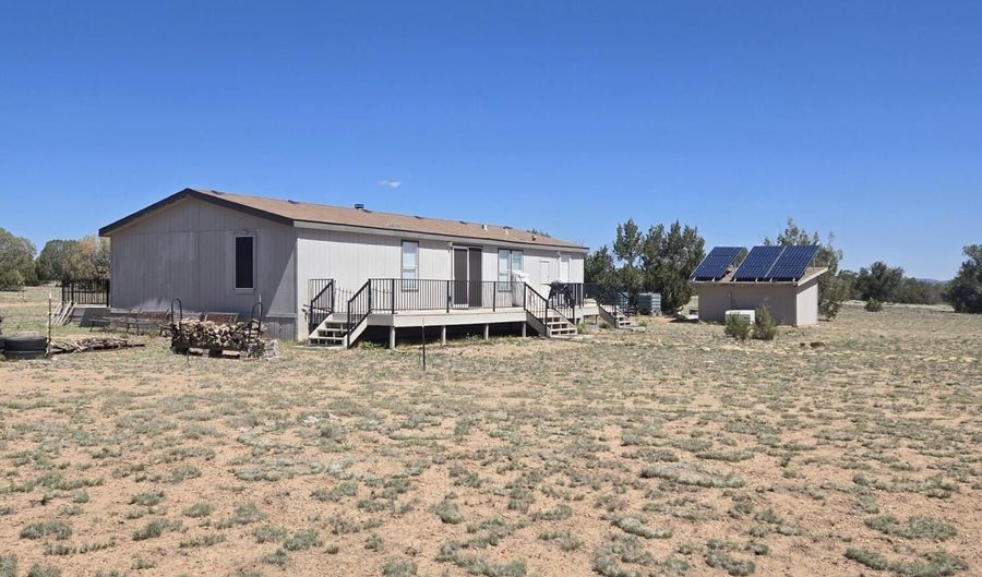 45245 Wooden Wheel Rd, Ash Fork, AZ 86320 - 4 Beds, 2 Bath