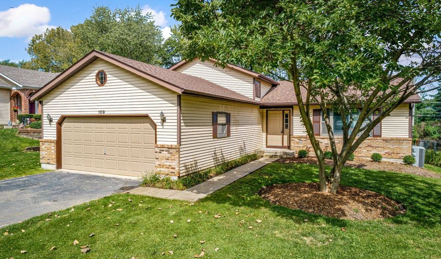 109 Deer Path Ln, Lake In The Hills, IL 60156 - 3 Beds, 2 Bath